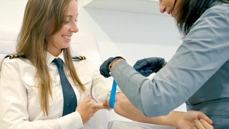 飞行杂谈：美国飞行员的体检要求？ flightwaypoint.com